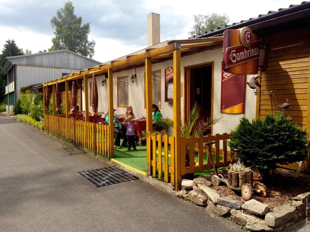 Penzion Na Srubech Hora Svate Kateriny Esterno foto